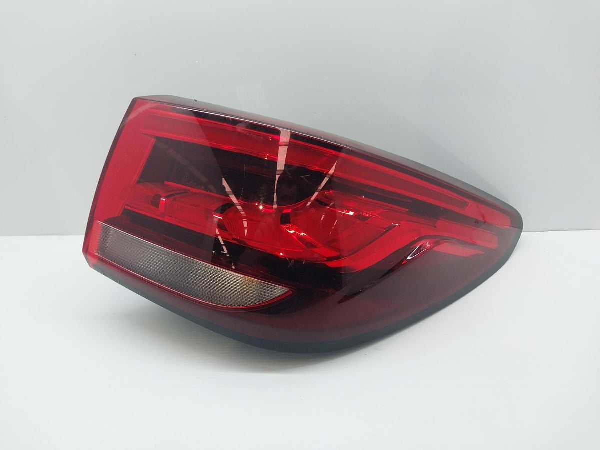 Foco trasero derecho exterior MG ZS 1.5 — SKU M4106RC